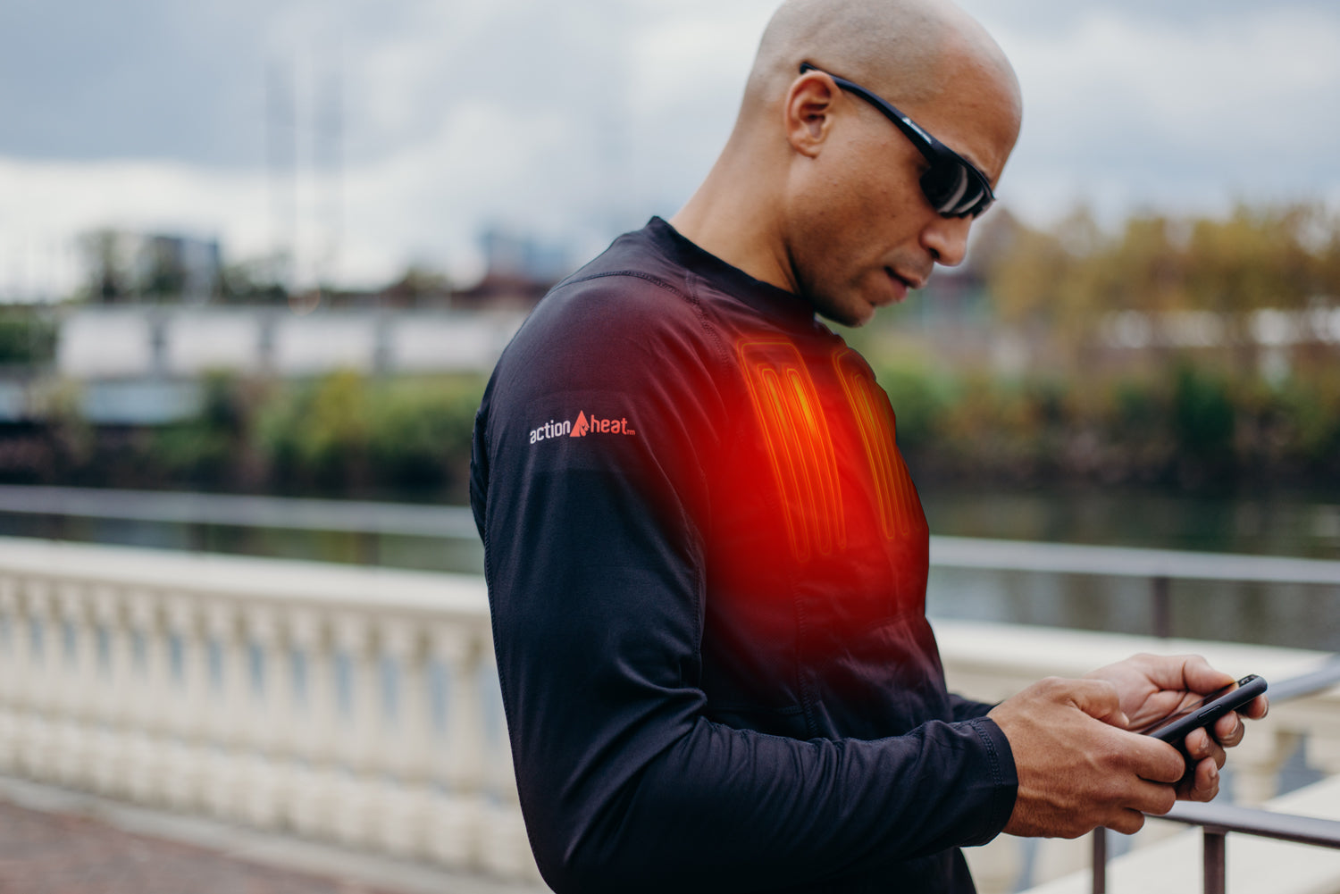 ActionHeat 5V Men's Heated Base Layer Shirt ActionHeat Heated Apparel